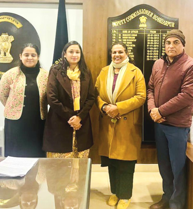 Hoshiarpur became the country's 'Best Green District' under the Green School Program